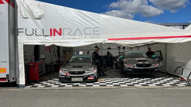 Foto k novince: FULLINRACE ACADEMY rozjíždí pátou sezónu TCR Eastern Europe